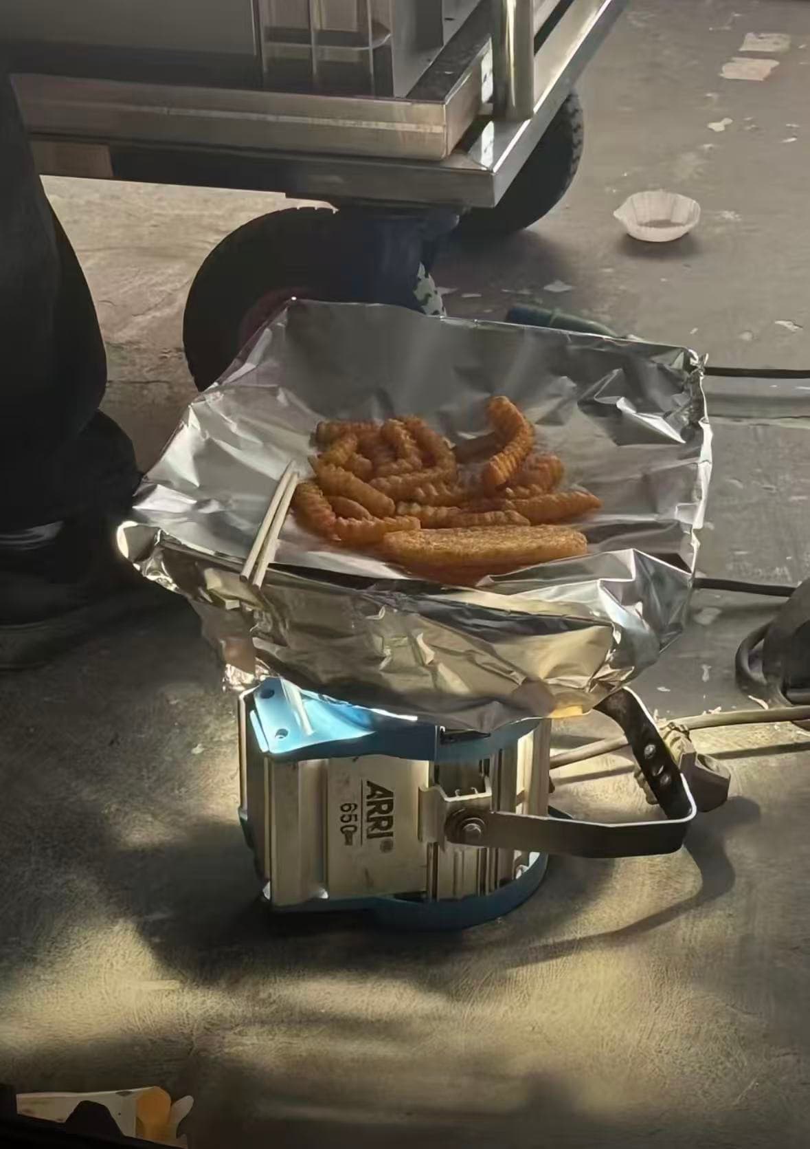 The ARRI 650 sausage incident — yes, this actually happened on a real film set.